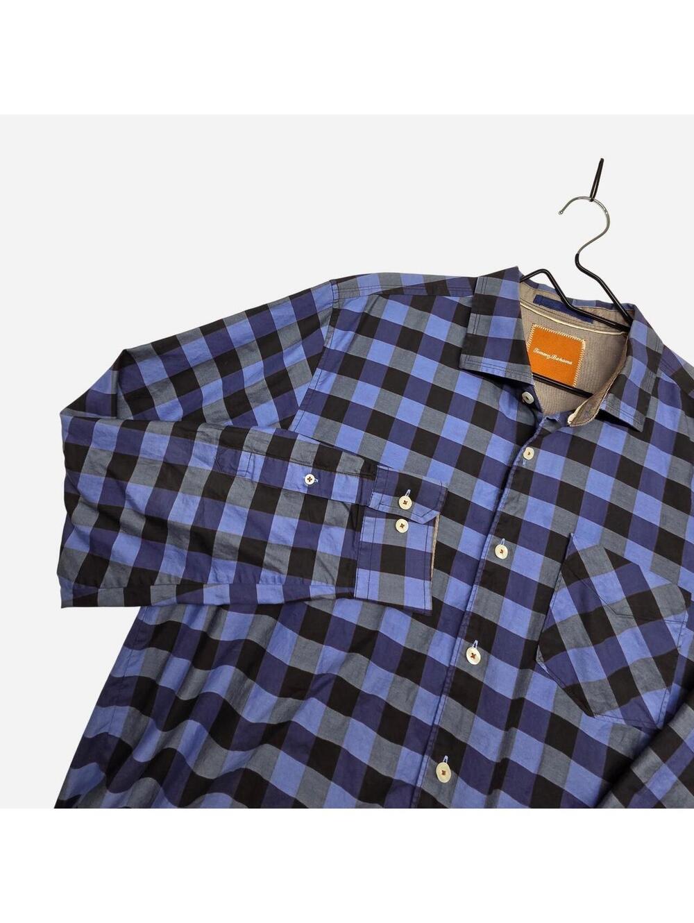 Tommy Bahama Men's Blue and Navy Shirt